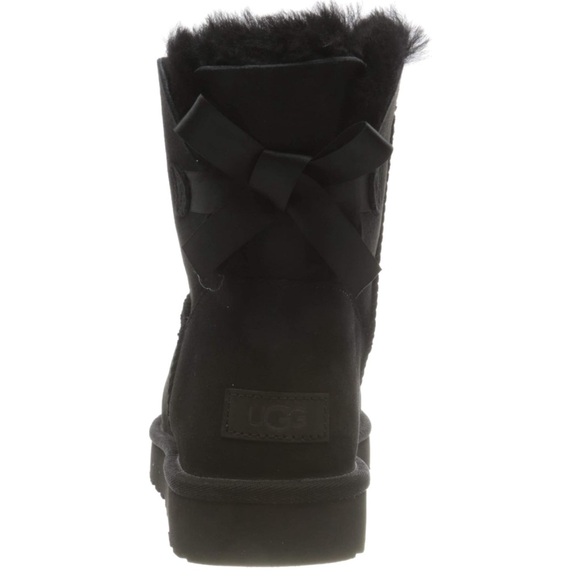UGG Black Winter Boots with Cozy Fur Lining and Sturdy Sole - Picture 4 of 7